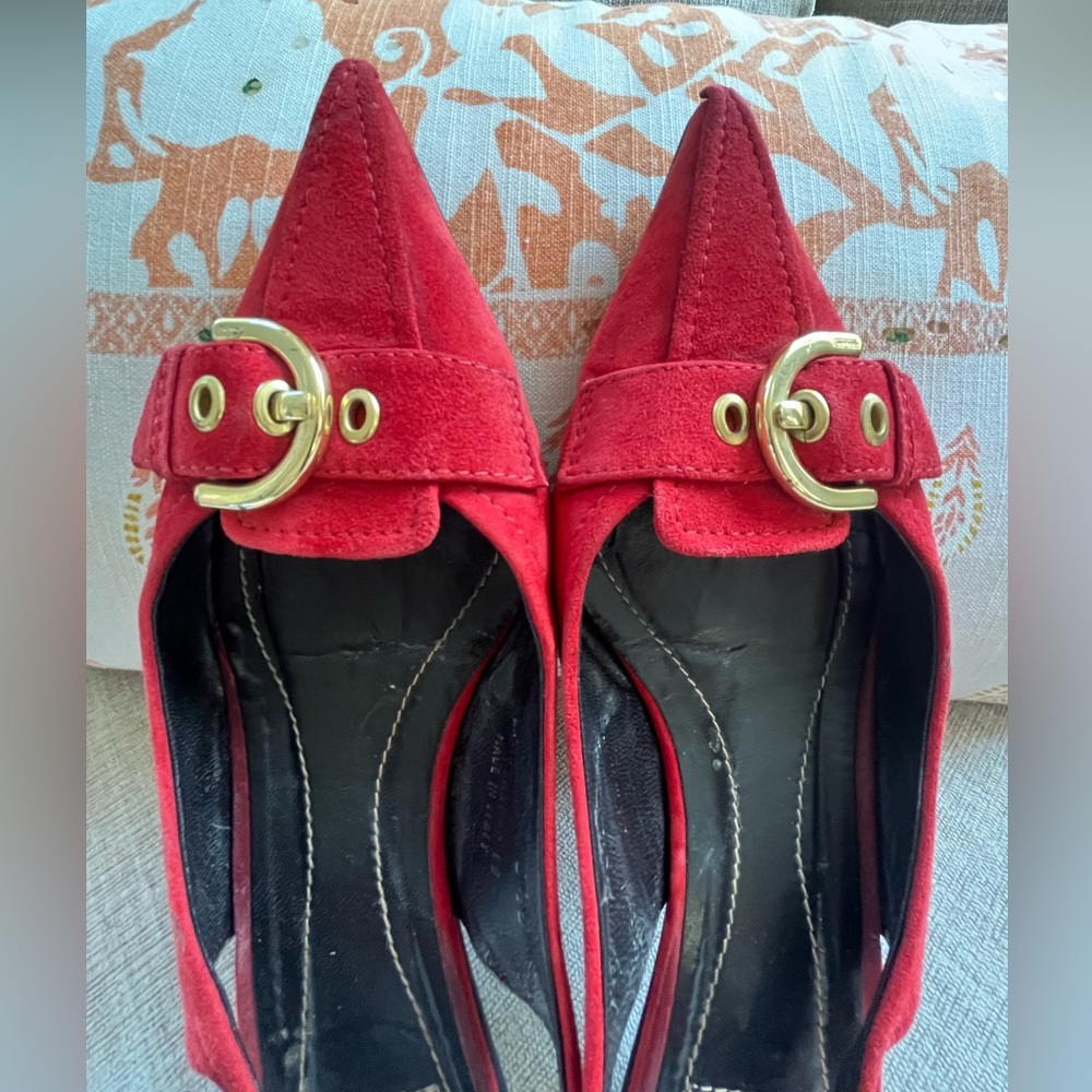 Coach Red Suede Sandra Kitten Slingback Heels. Women’s Size: 6 1/2 . - Picture 4 of 11